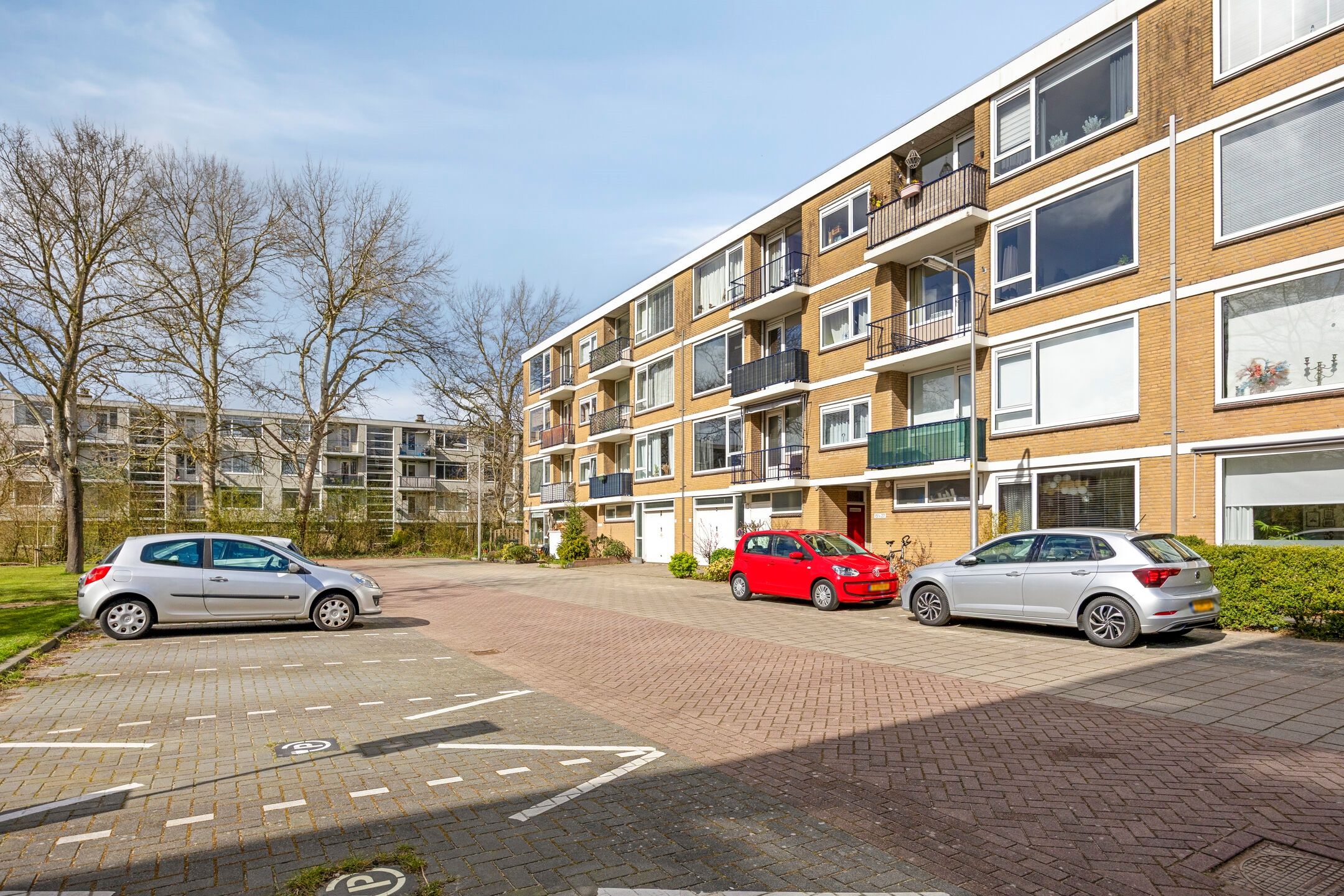 Photo 3 of Van Ostadehof 27