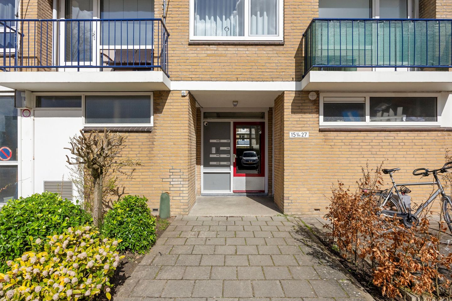 Photo 5 of Van Ostadehof 27
