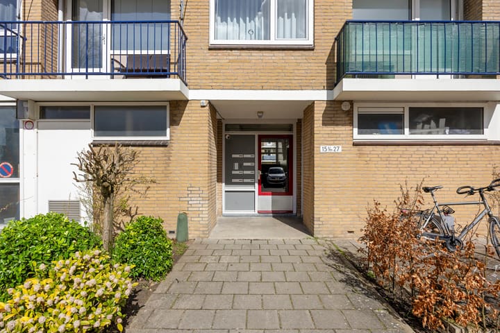 Photo 5 of Van Ostadehof 27