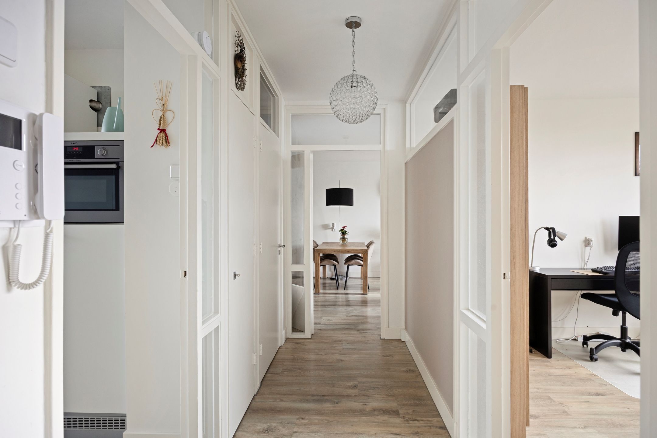 Photo 9 of Van Ostadehof 27
