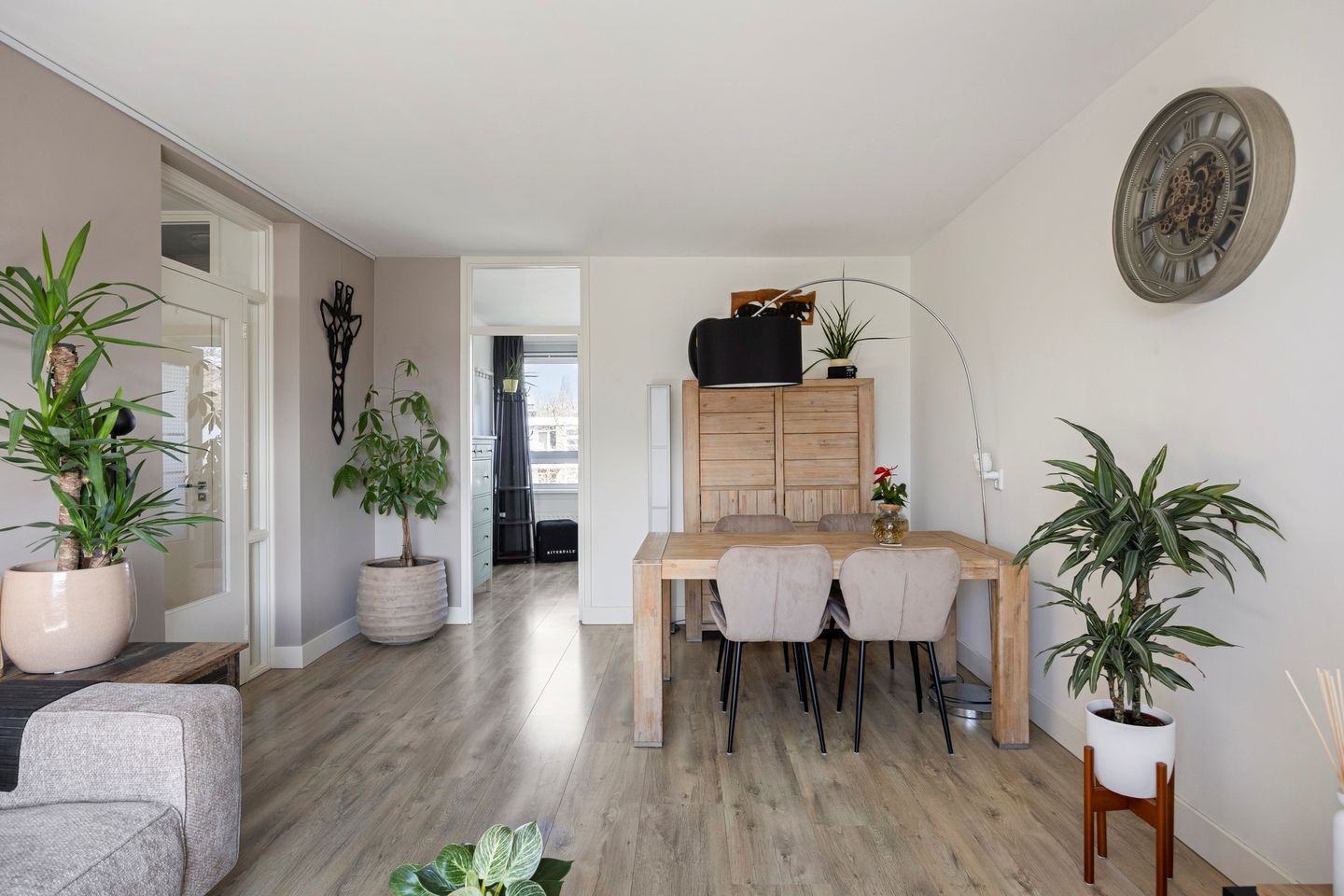 Photo 19 of Van Ostadehof 27