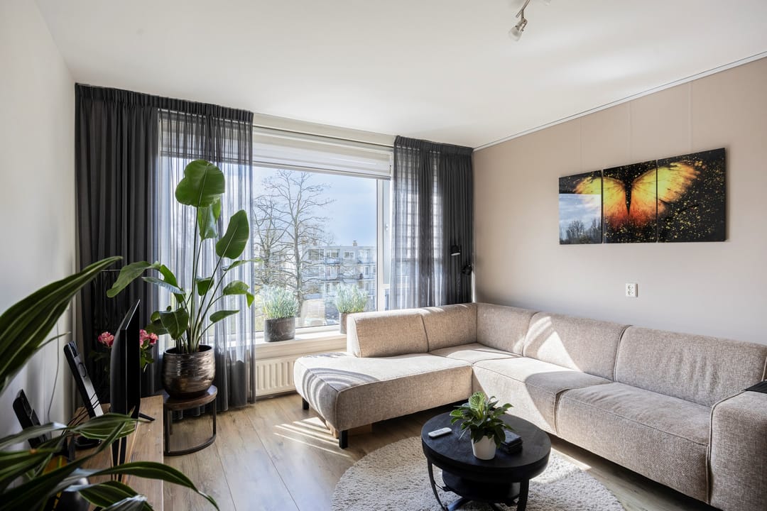 Photo 17 of Van Ostadehof 27