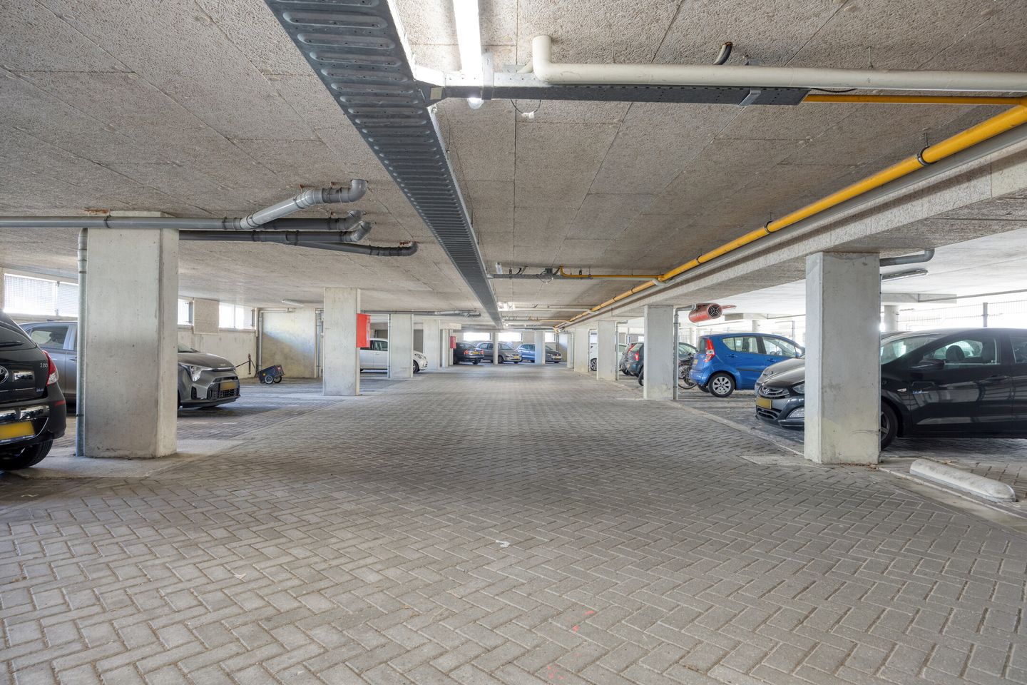 Foto 35 van Sara Burgerhartsingel 321