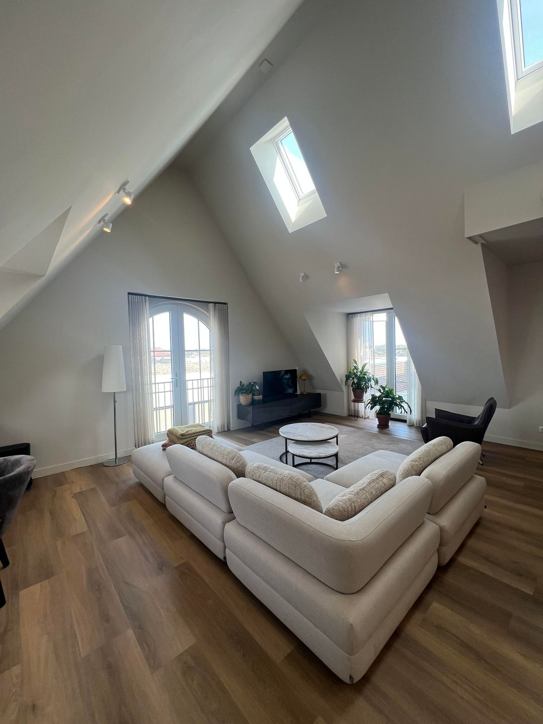 Photo 13 of Eindhovenseweg 29-L