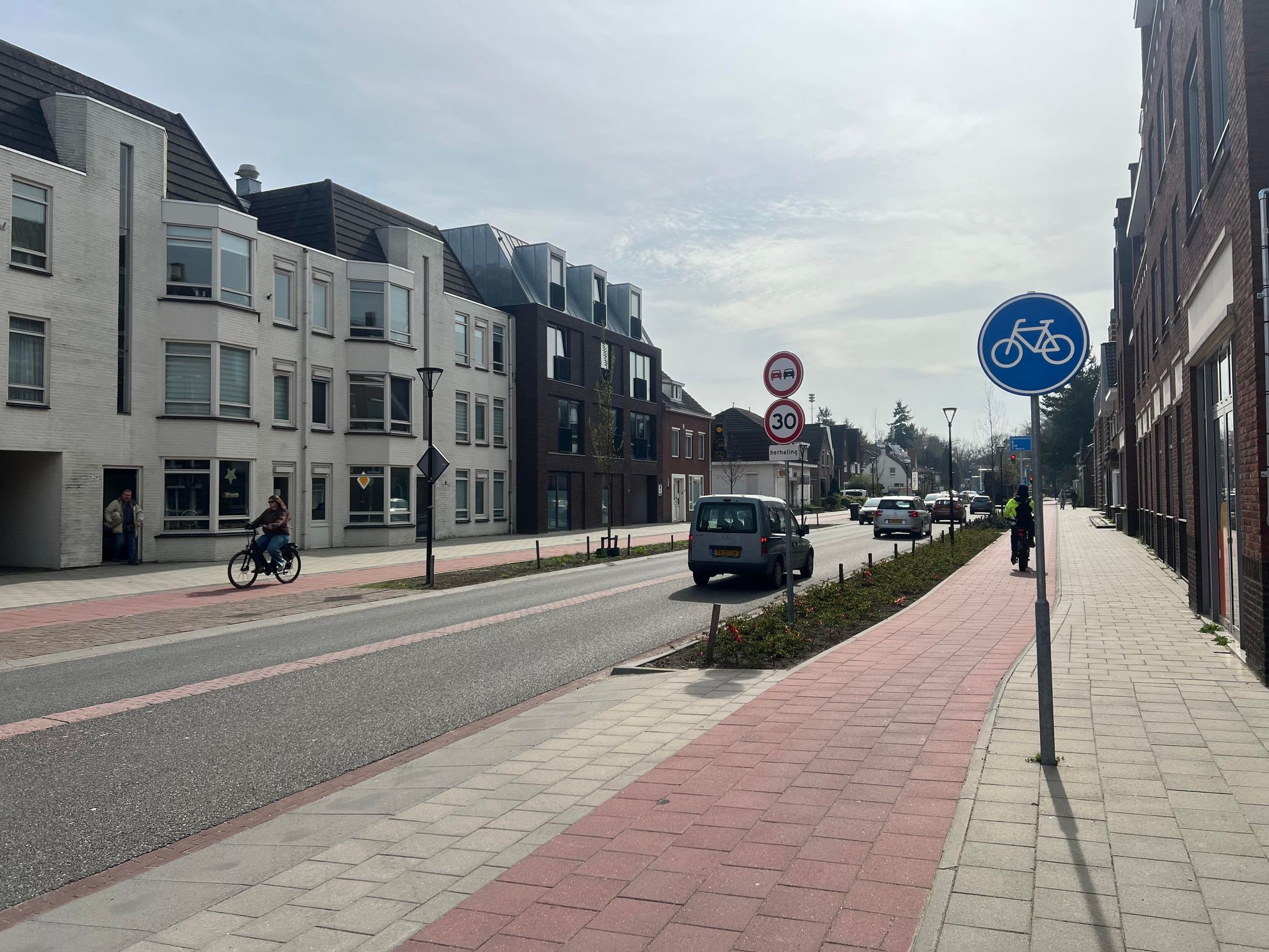 Photo 36 of Eindhovenseweg 29-L