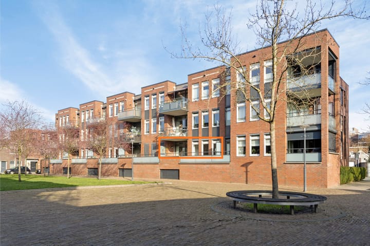 Photo 4 of Nassaustraat 40-5