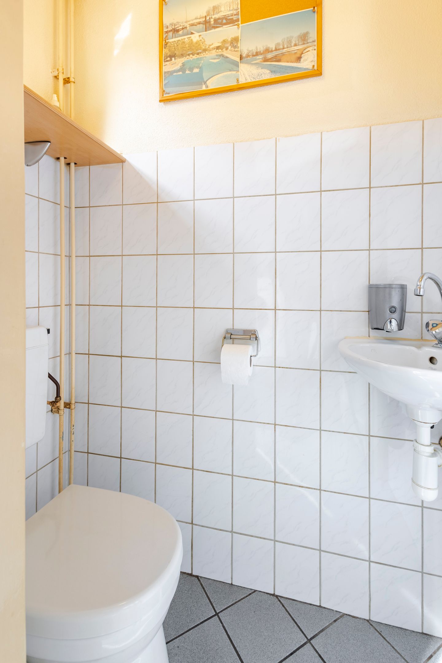 Photo 14 of Bij de Kerk 14