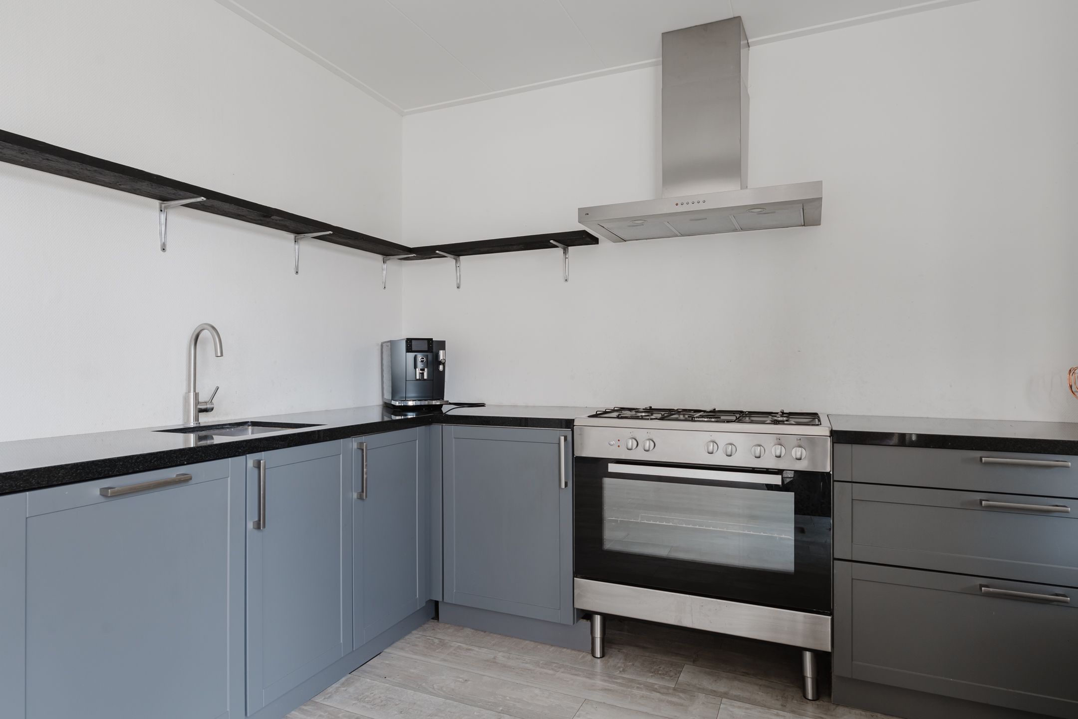 Foto 15 van Zonnebloemstraat 21