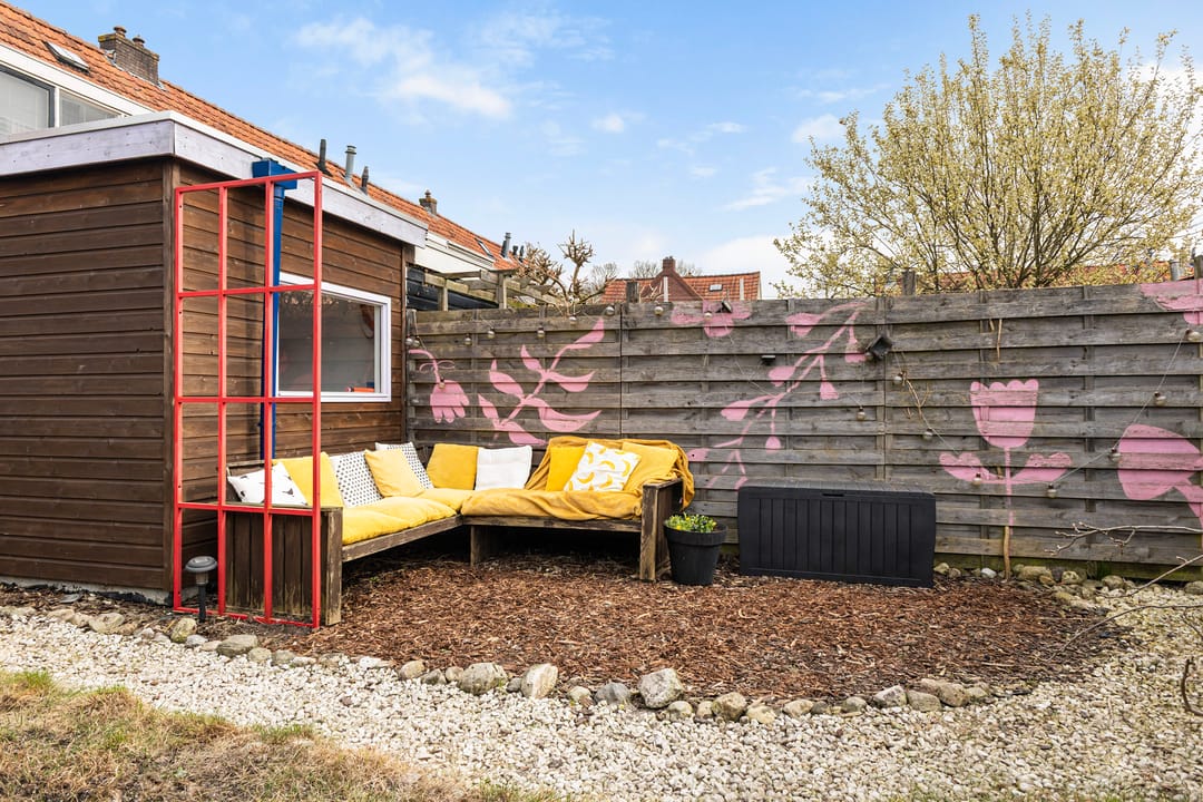 Well-maintained terraced house with four bedrooms and south-facing garden in Leeuwarden — 25