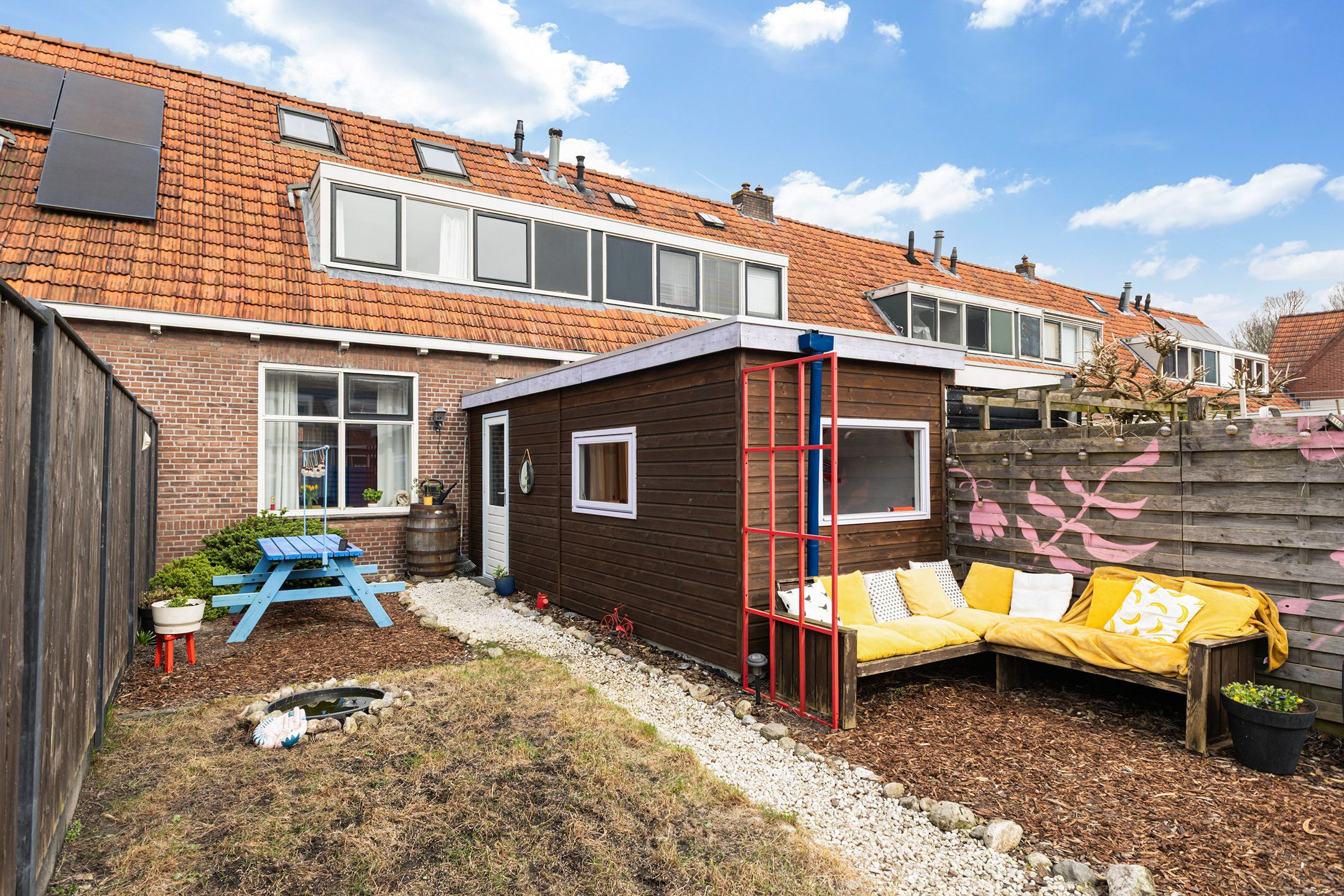 Well-maintained terraced house with four bedrooms and south-facing garden in Leeuwarden — 24