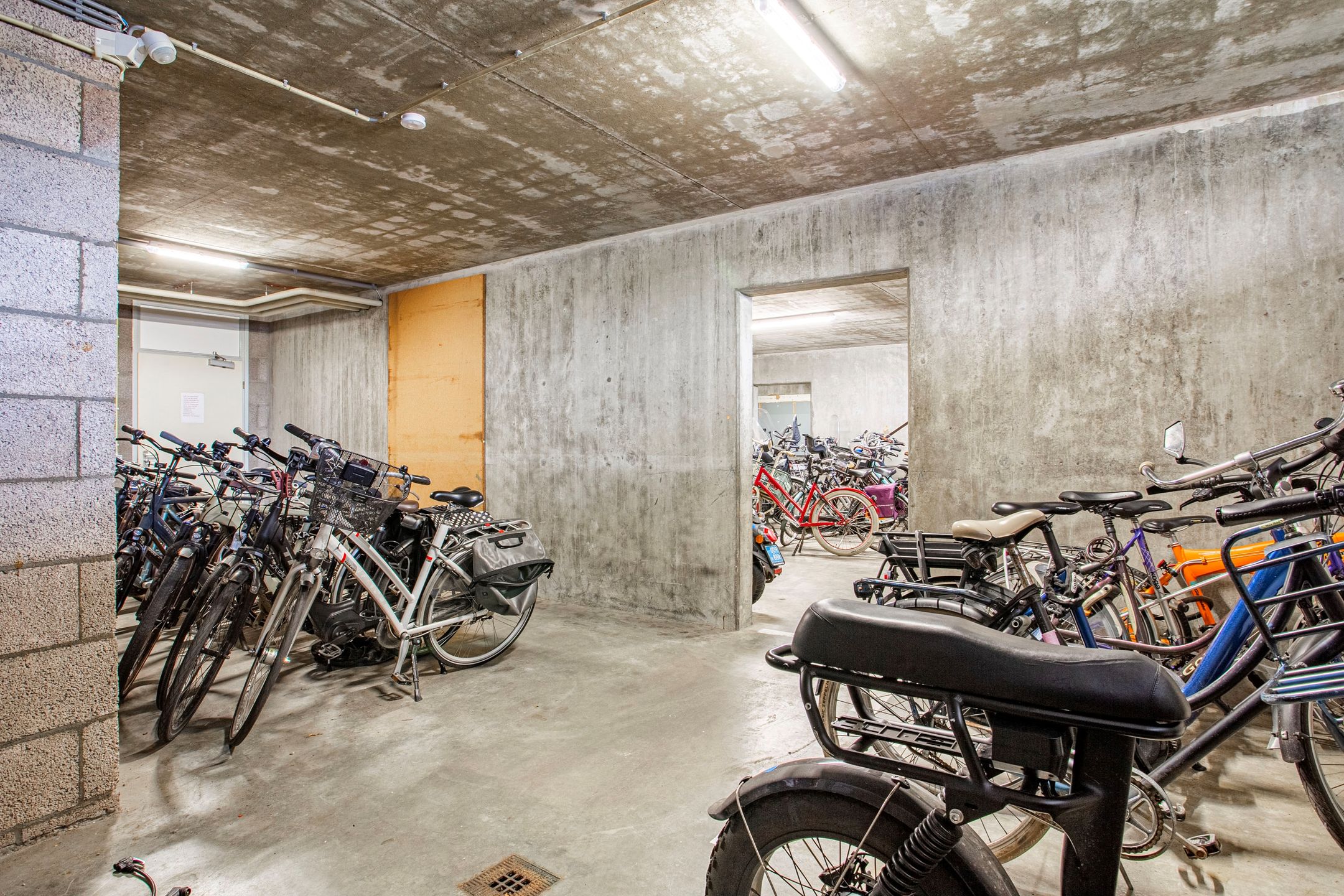 Foto 24 van Aalscholversingel 72