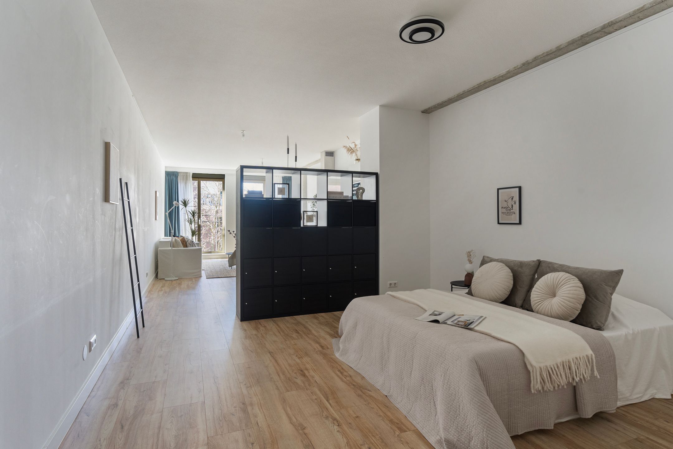 Foto 3 van Van Vollenhovenstraat 3-324