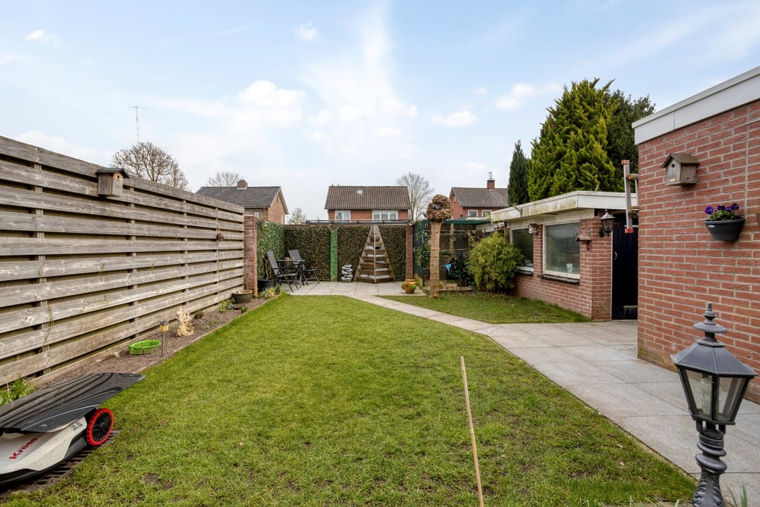 Foto 26 van burgemeester Wijniastraat 36