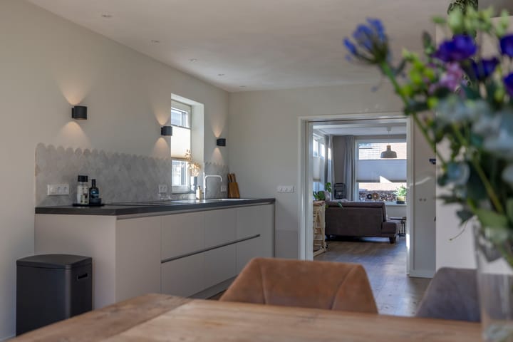 Foto 2 van Burg Ritzemastraat 26