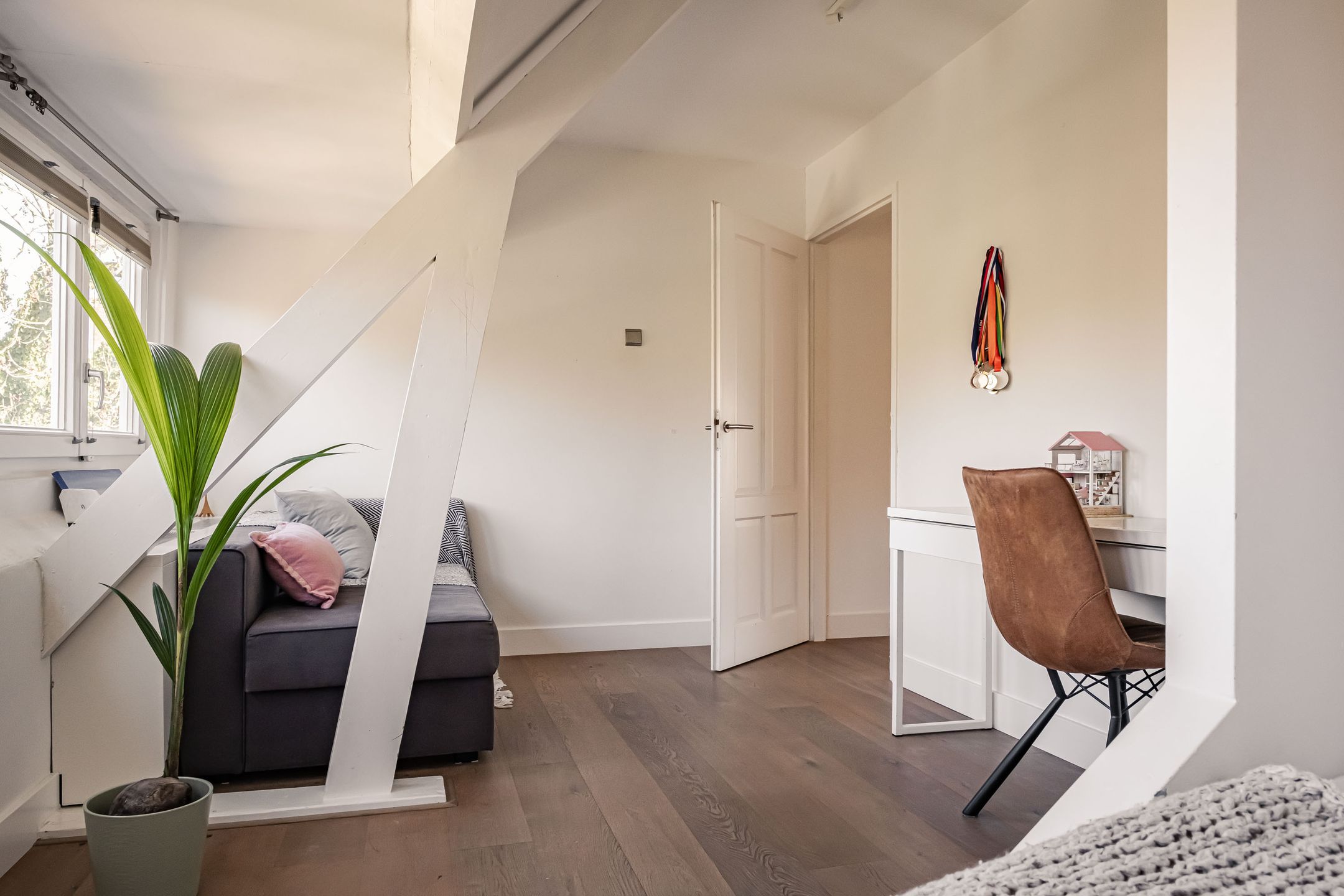 Foto 51 van Zonnebloemlaan 32