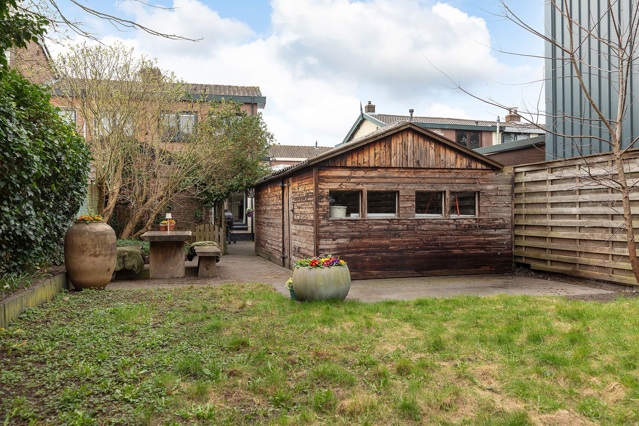 Charming Corner Home with Exceptionally Large South-Facing Garden Near Hilversum Center — 29