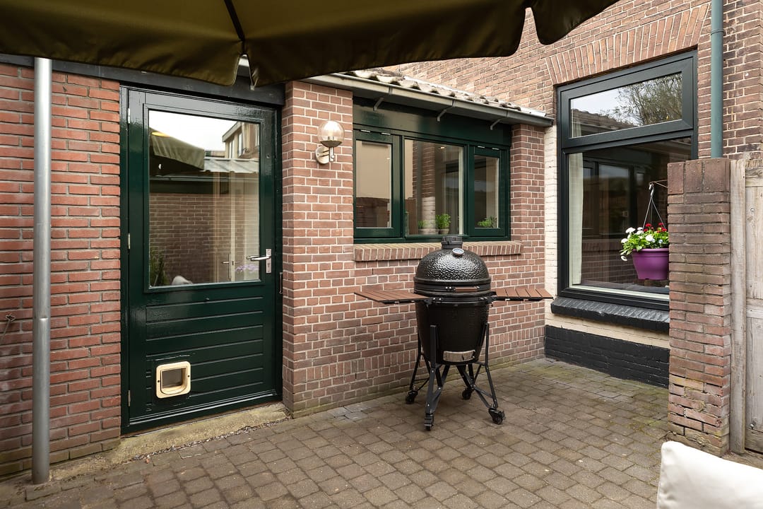 Charming Corner Home with Exceptionally Large South-Facing Garden Near Hilversum Center — 24