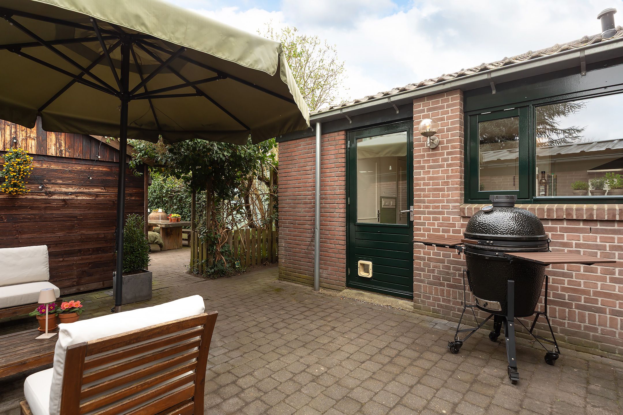 Charming Corner Home with Exceptionally Large South-Facing Garden Near Hilversum Center — 23