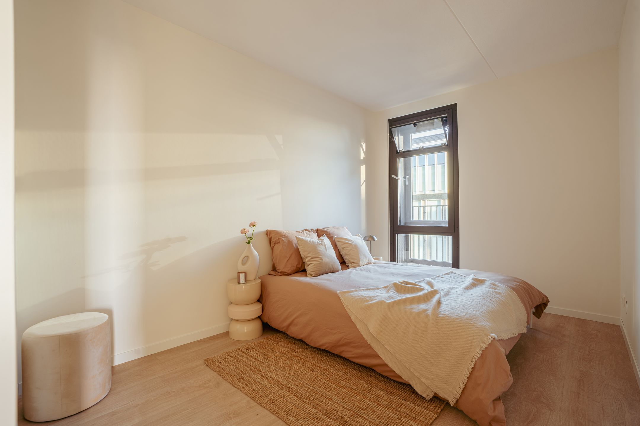 Corner Apartment with Wraparound Balcony at Berghaus Amsterdam — 12