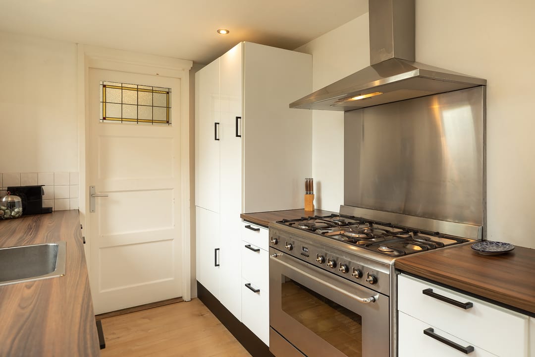 Charming Corner Home with Exceptionally Large South-Facing Garden Near Hilversum Center — 13