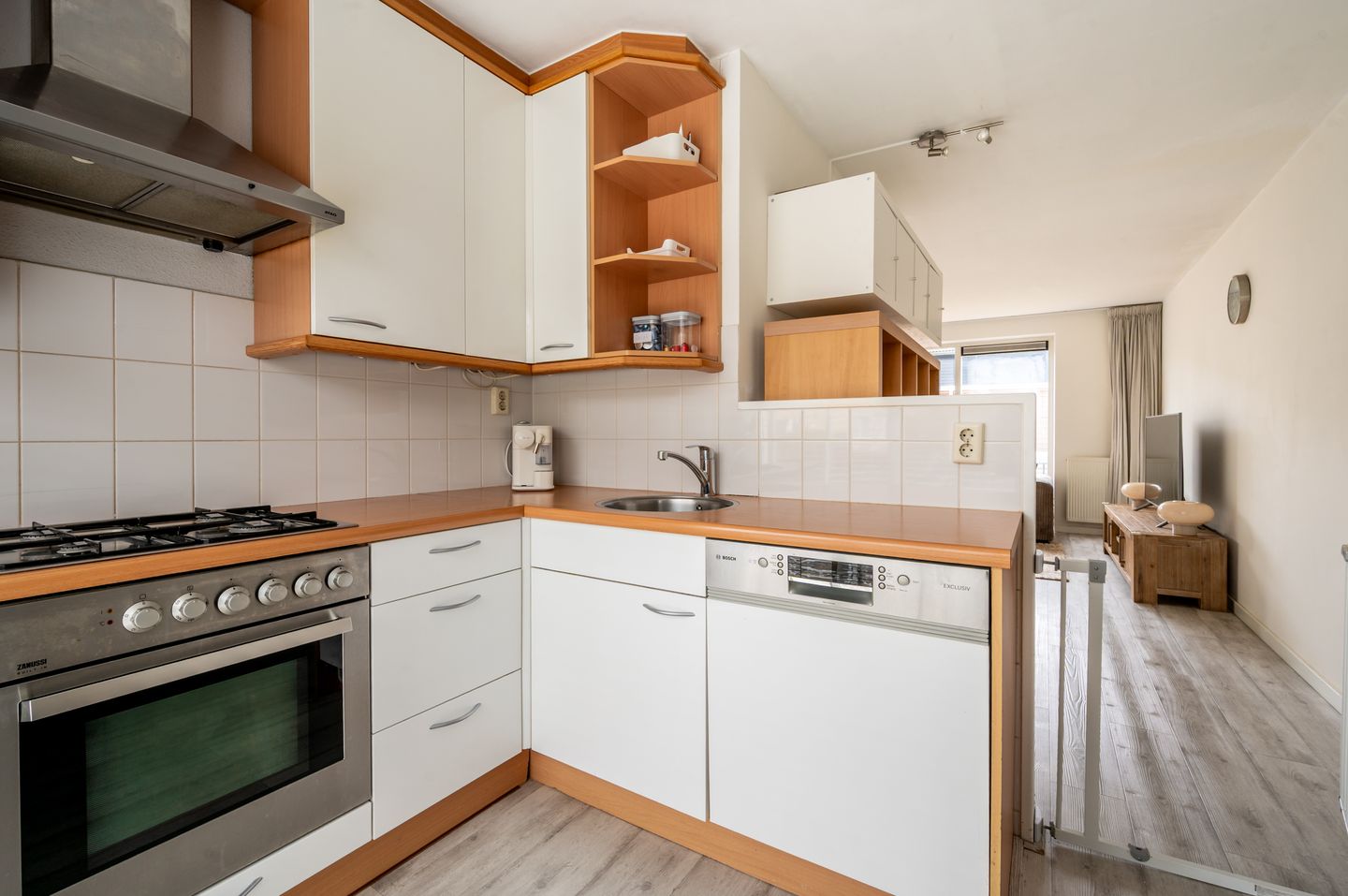 Foto 14 van Februaristraat 104