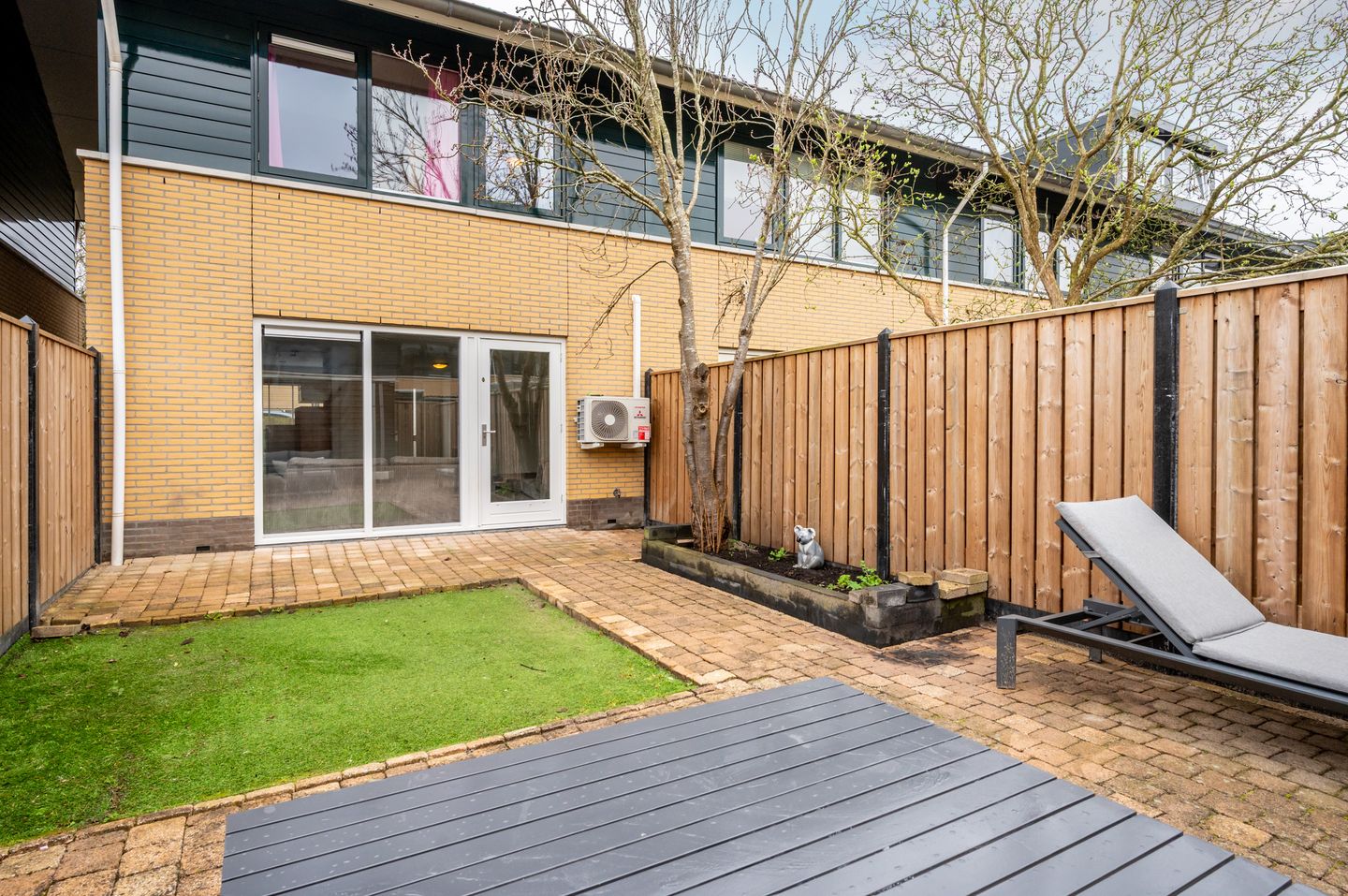 Foto 34 van Februaristraat 104