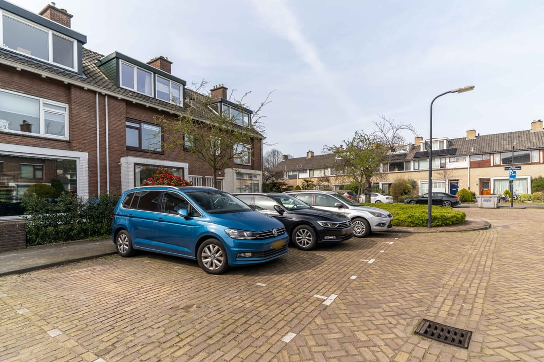 Photo 38 of Dokter van der Knaaplaan 4