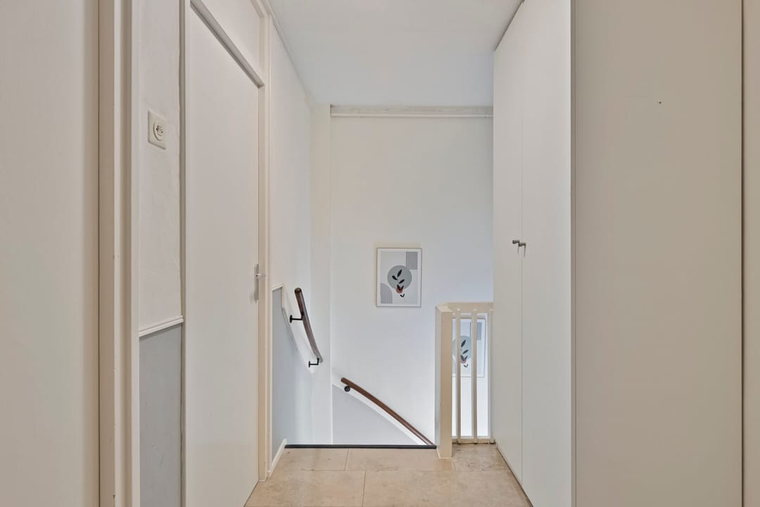 Spacious and Bright Terraced House in Quiet Residential Area — 13