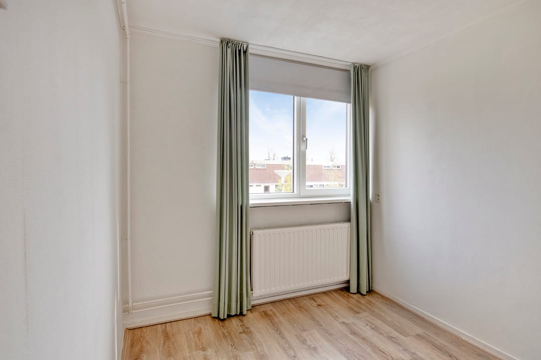 Spacious and Bright Terraced House in Quiet Residential Area — 17