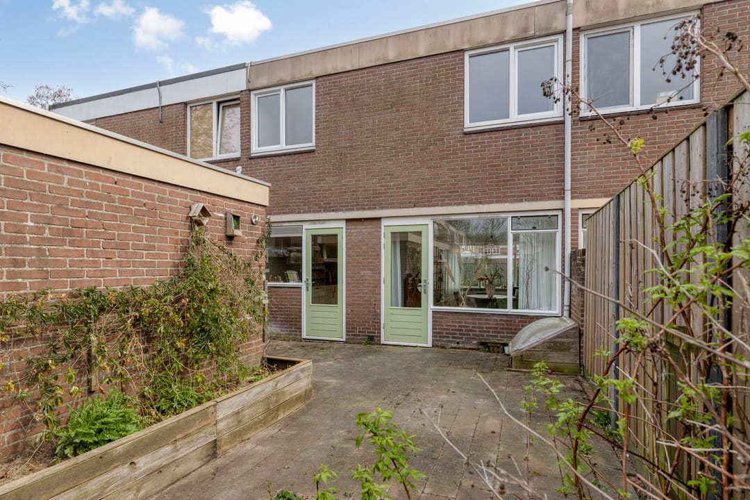 Spacious and Bright Terraced House in Quiet Residential Area — 22