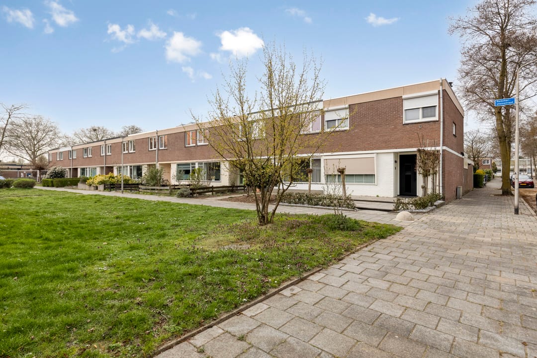 Spacious and Bright Terraced House in Quiet Residential Area — 28