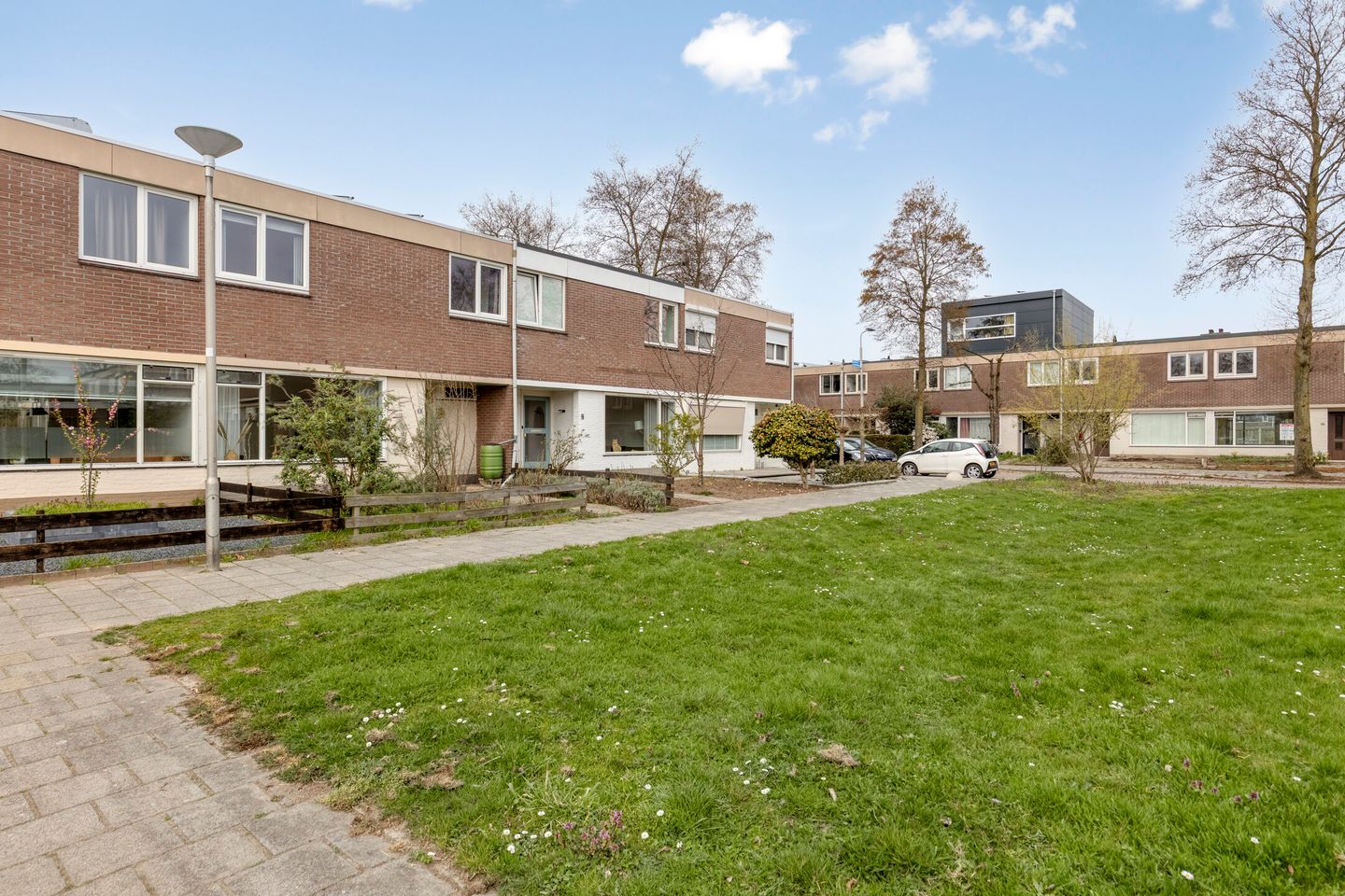 Spacious and Bright Terraced House in Quiet Residential Area — 29