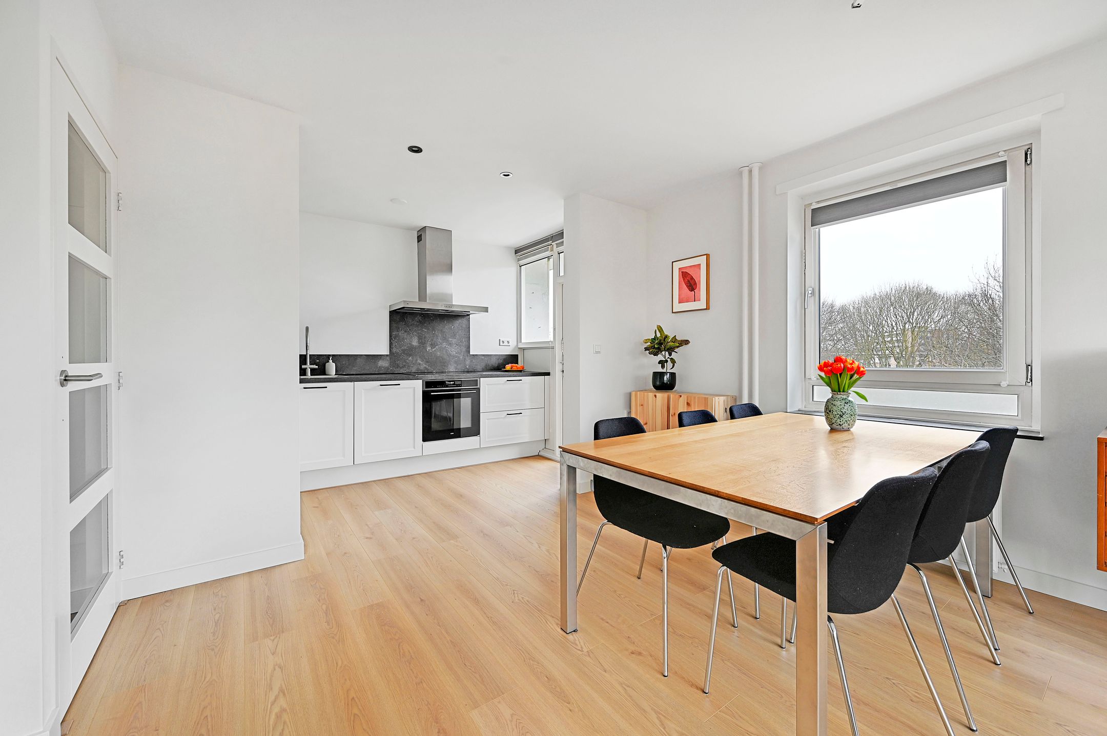 Photo 12 of Roggekamp 523