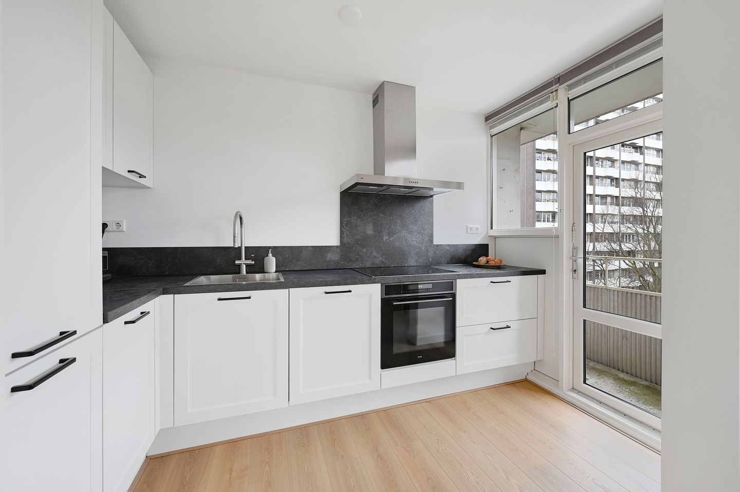 Photo 14 of Roggekamp 523