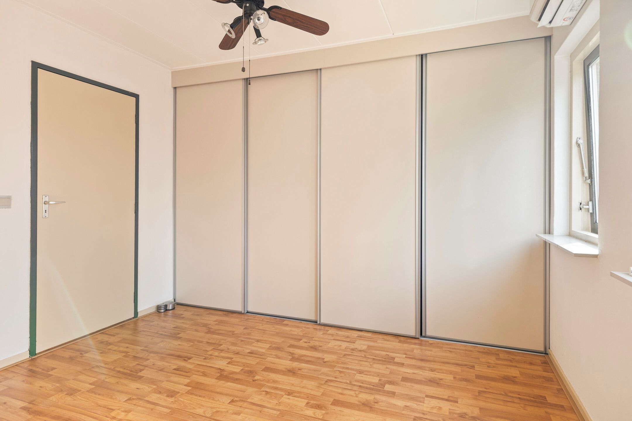 Photo 24 of Kluut 15