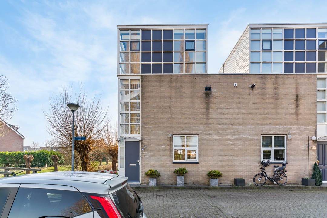 Charming corner house with sunny garden in family-friendly Molenvliet district — 30