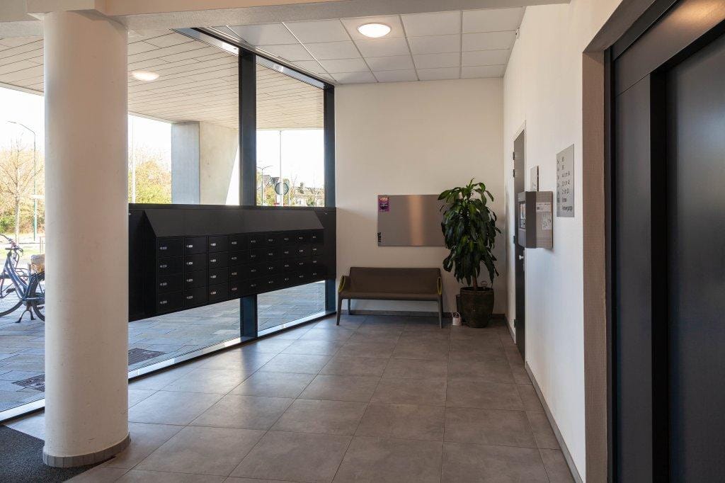 Photo 25 of Burgemeester van der Postlaan 50