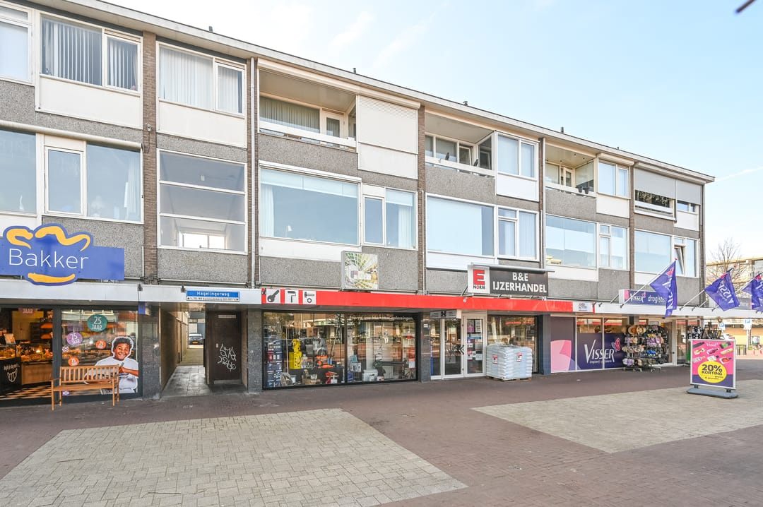 Spacious Maisonette with Four Bedrooms in Santpoort-Noord Centre — 27