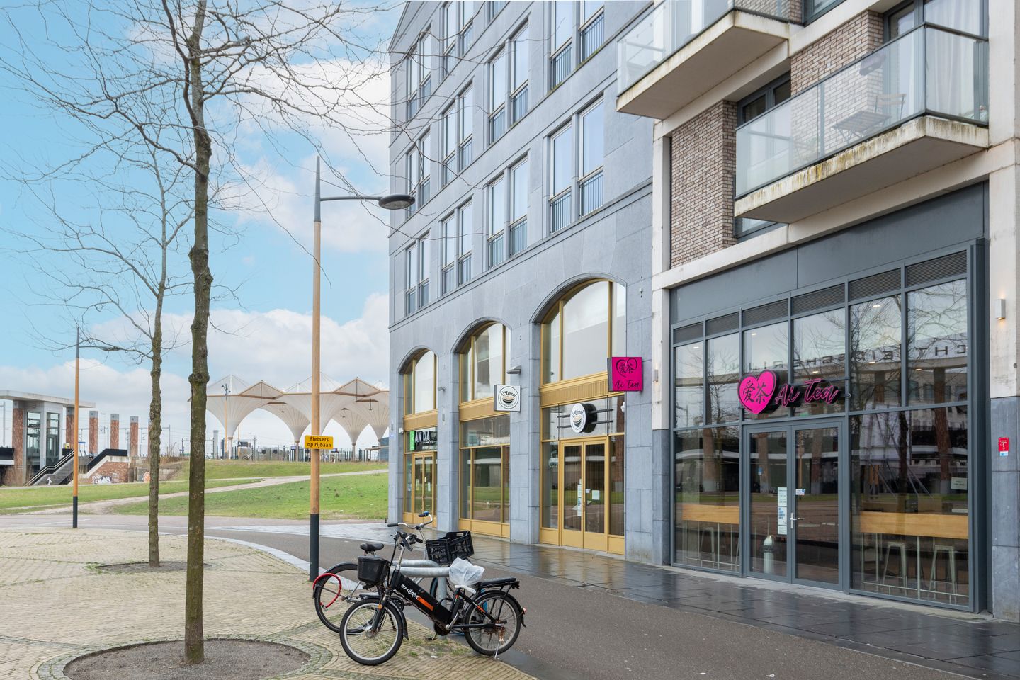 Bekijk foto 2 van Brusselplein 83