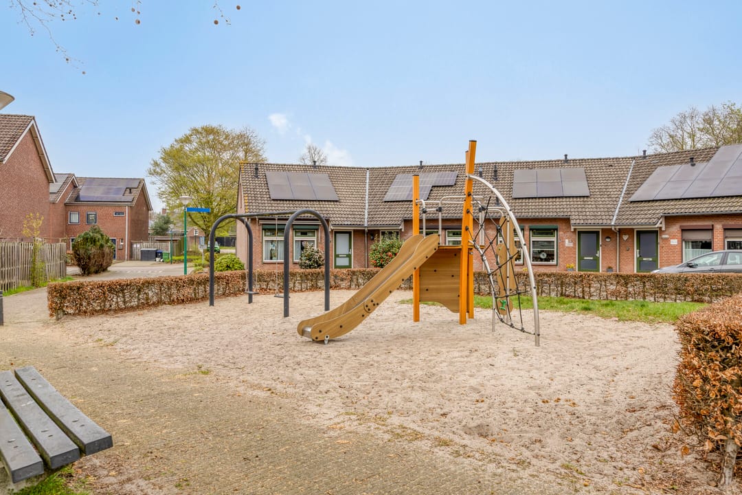 Foto 38 van Wethouder Teunissenstraat 26