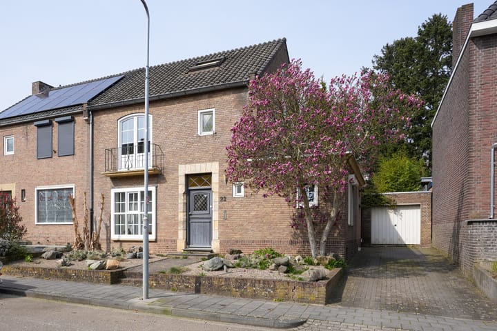 Raadhuisstraat 22