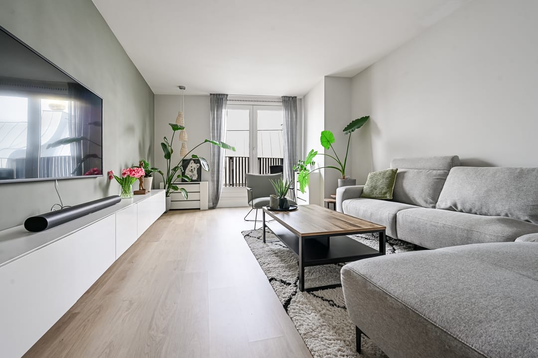 Move-in ready apartment in Spijkenisse center with private parking — 16