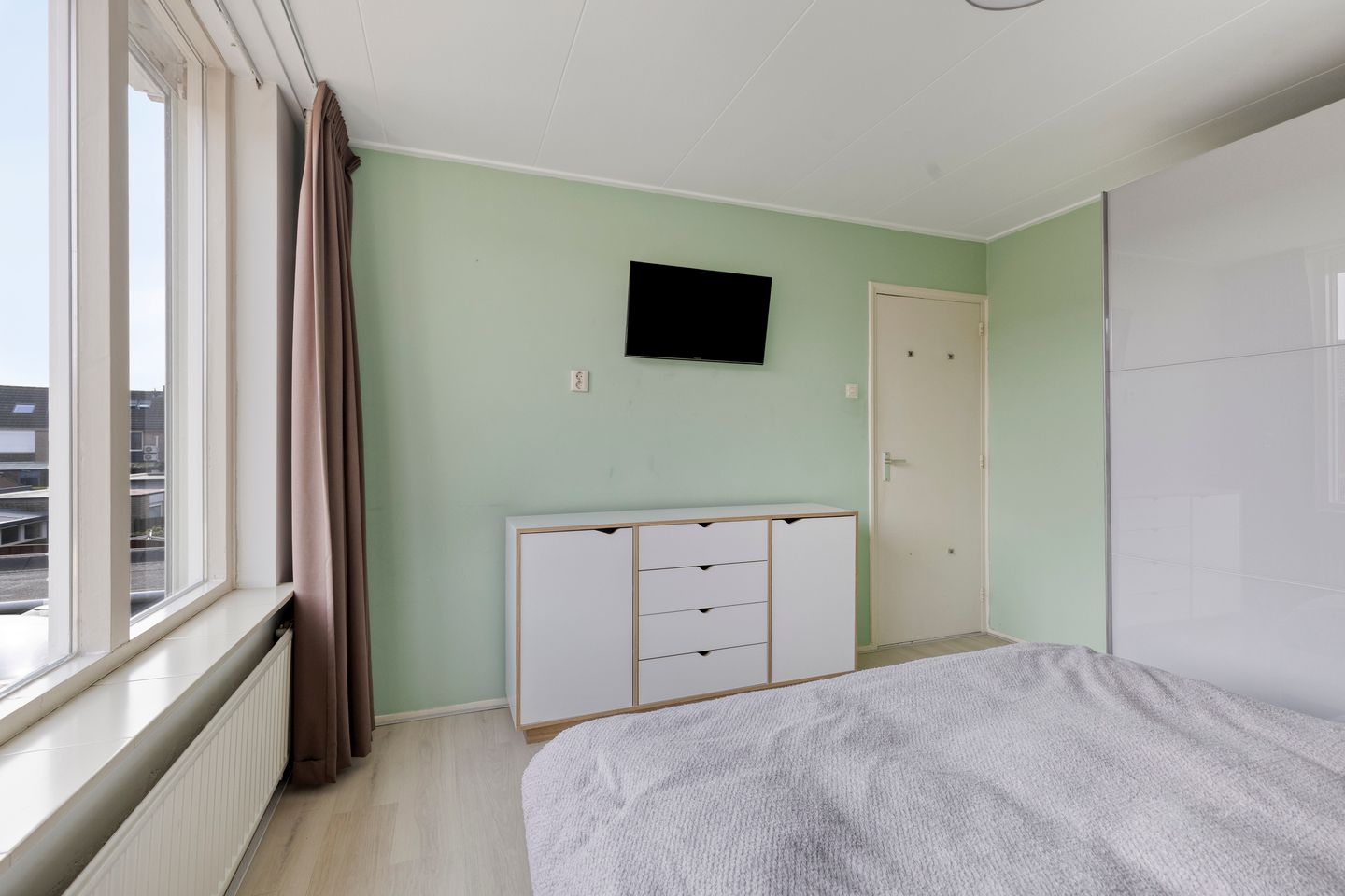 Photo 20 of Tullensstraat 49