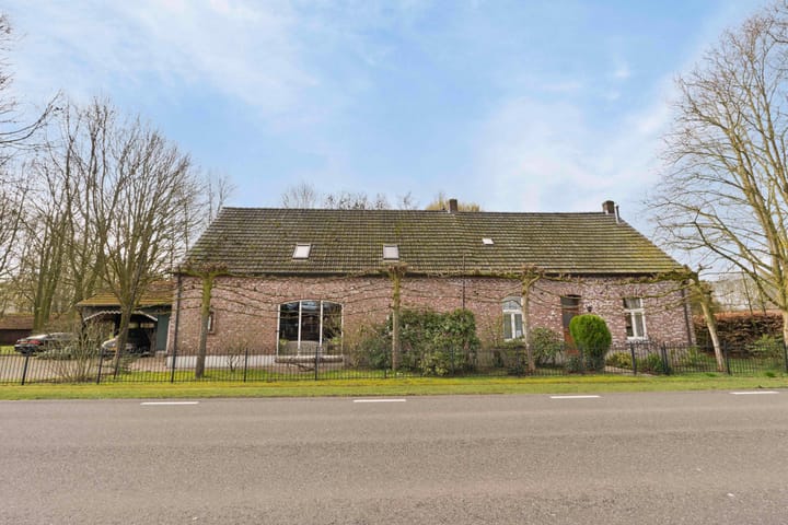 Photo 2 of Heldensedijk 22