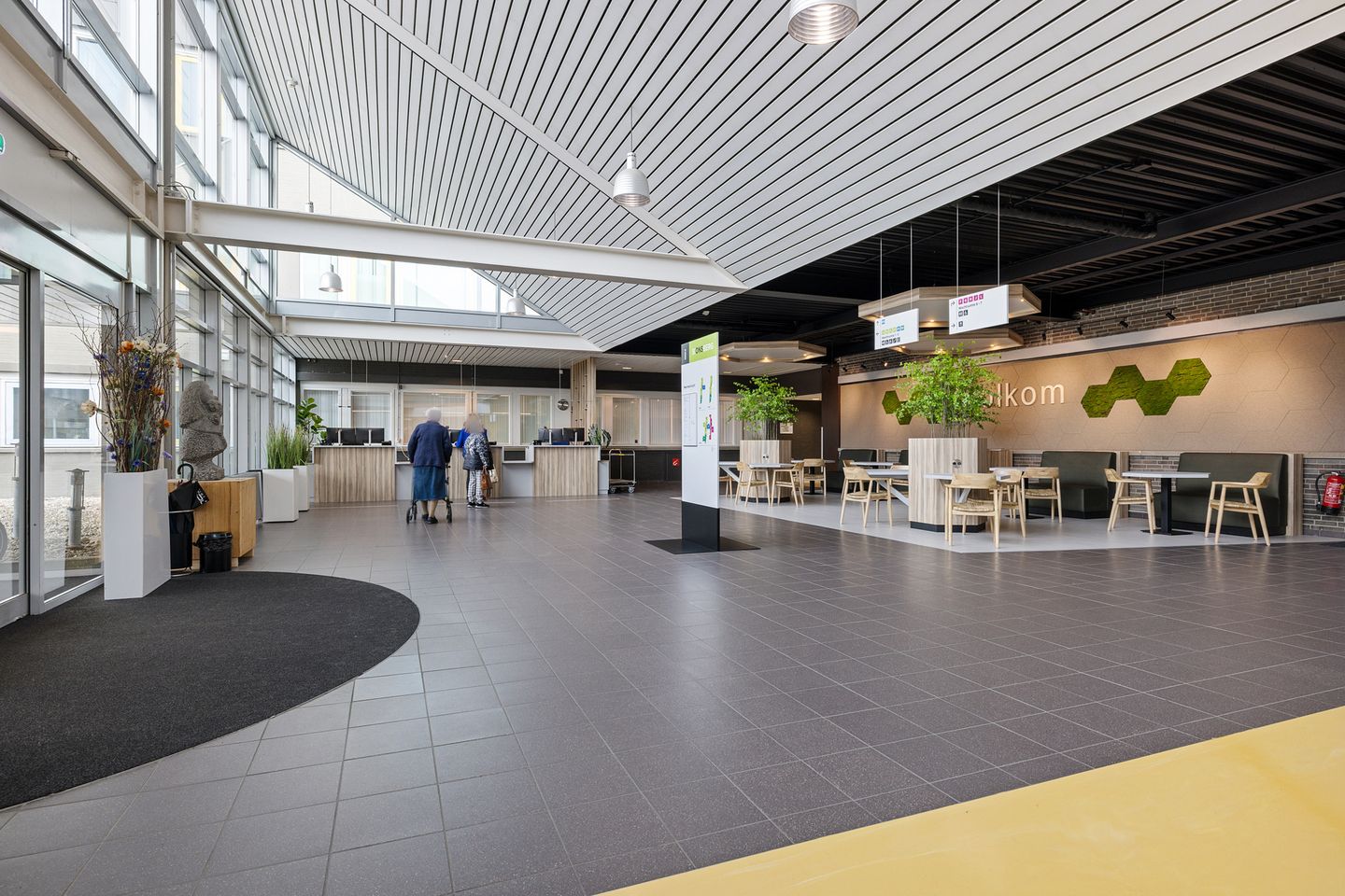 Bekijk foto 3 van Birdaarderstraatweg 70