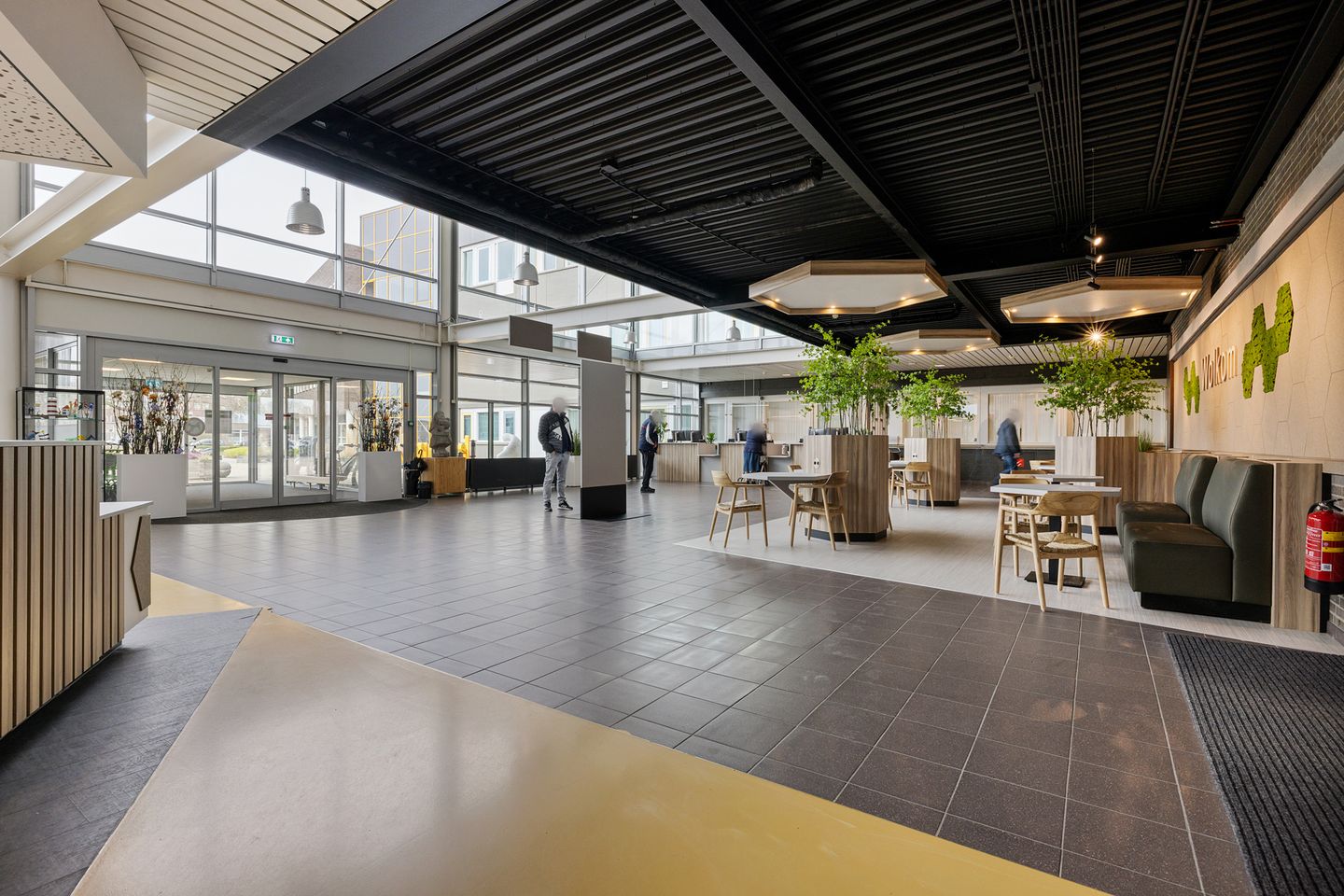 View photo 4 of Birdaarderstraatweg 70