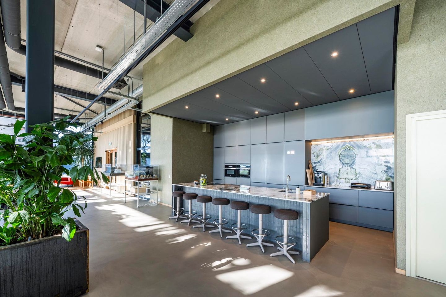 View photo 5 of Modemstraat 2