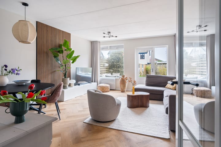 Photo 4 of A S Talmaplein 18