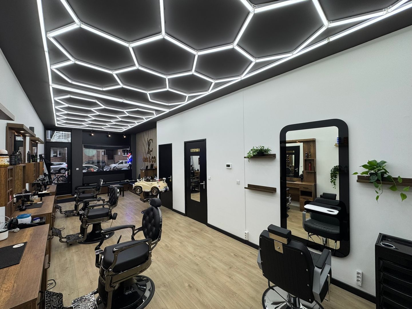 View photo 3 of Overtoom 226-H