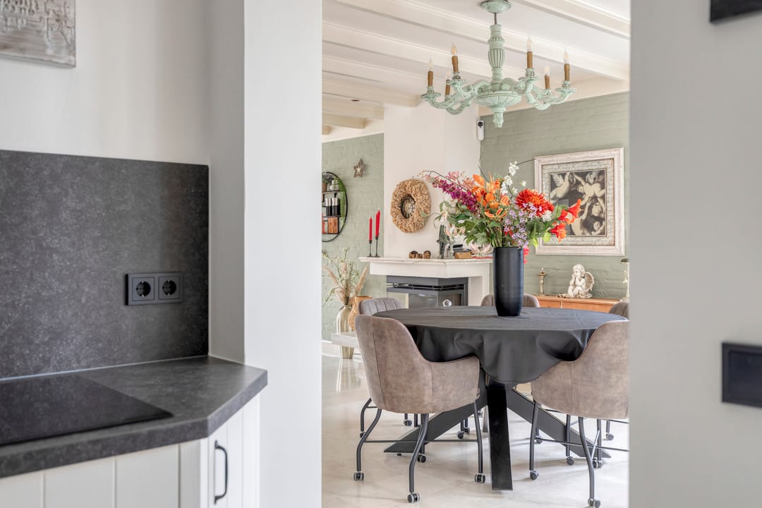 Foto 16 van van Rummenstraat 1